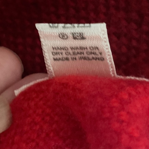 Beautiful Avoca Red Plaid Wool & Cashmere Scarf Made in Ireland - Picture 4 of 5